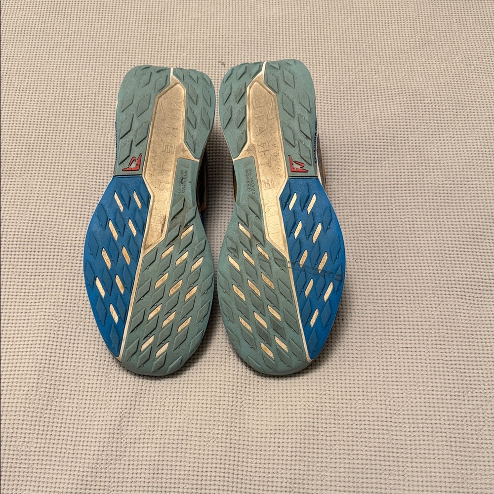 Nike Blue and Gold Trail Shoes - Picture 4 of 4